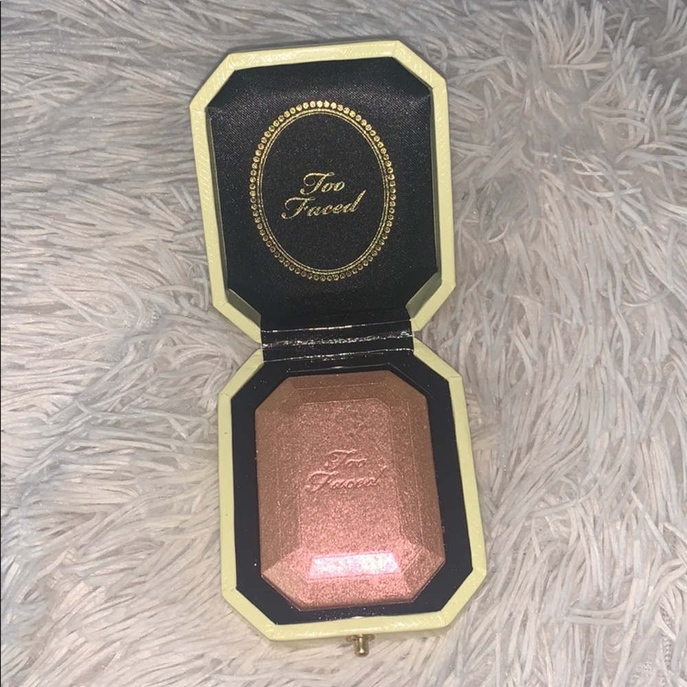 Bronzer